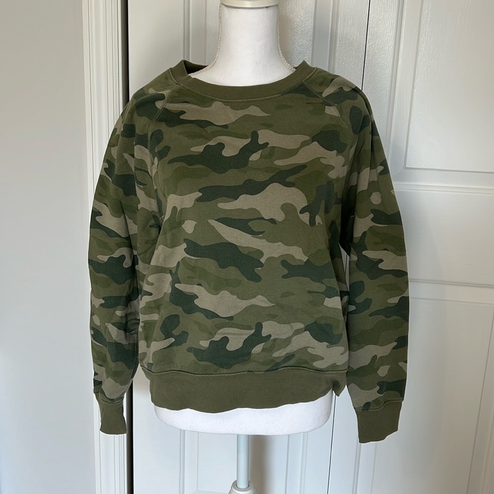 Old Navy Camouflage Top
